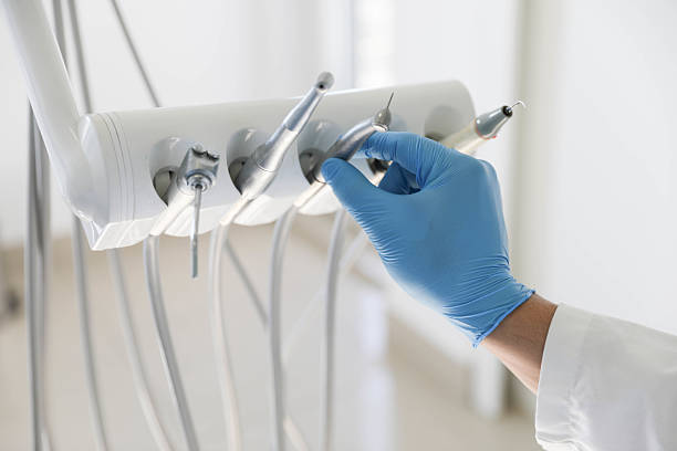 Professional Emergency Dentist technician working in Cedar Hill, MO